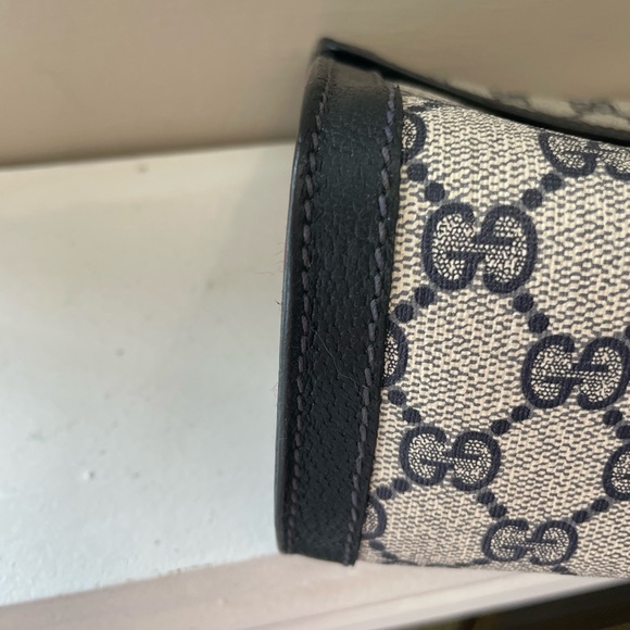 💕Vintage Gucci Clutch - Picture 8 of 16